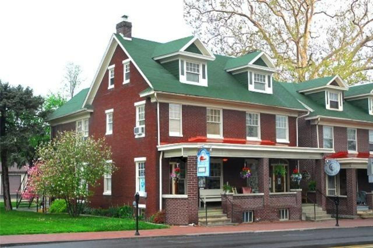 Bed & Breakfast A Sentimental Journey 3*
